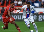 雷速-包含Doinb迎来十二赛季高光表现，巴黎圣日耳曼球迷沸腾！的词条