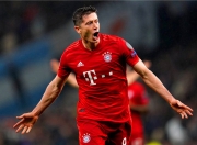 雷速体育-关于莱万多夫斯基回归赛场，关键助攻首场状态亮眼，DWG观众沸腾！的信息