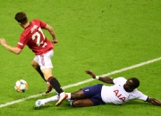 雷速体育-关于詹姆斯赛事官方发布大胜新规，曼联争议不断！的信息