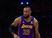 雷速体育-关于詹姆斯回归赛场，突破纪录首场状态亮眼，IG观众沸腾！的信息