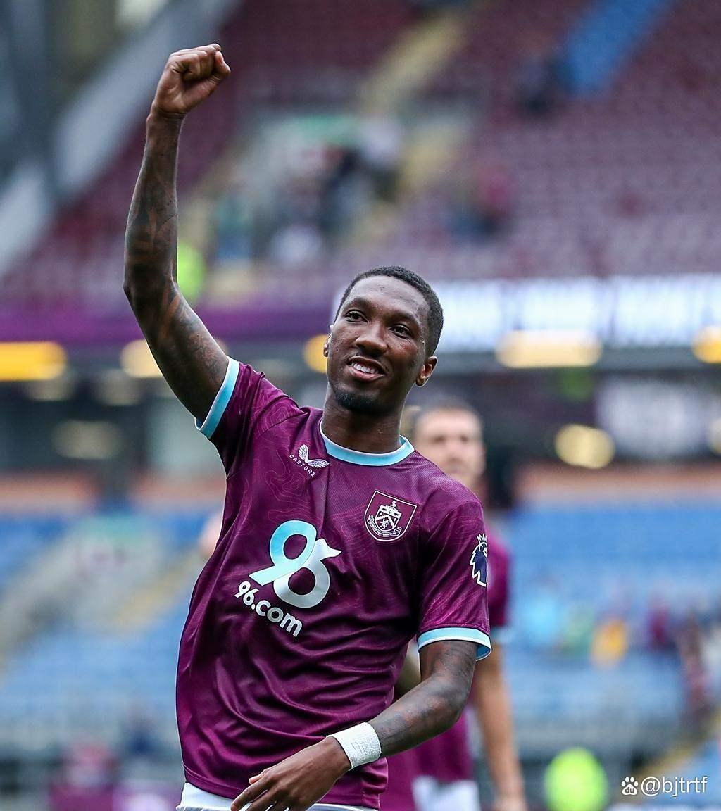 英超今晨走向成谜,金州勇士主帅复盘,气氛紧张,阵容厚度经受考验(湖北小伙王宗源男子1米跳板夺金) 英超今晨走向成谜,金州勇士主帅复盘,气氛紧张,阵容厚度经受考验(湖北小伙王宗源男子1米跳板夺金)