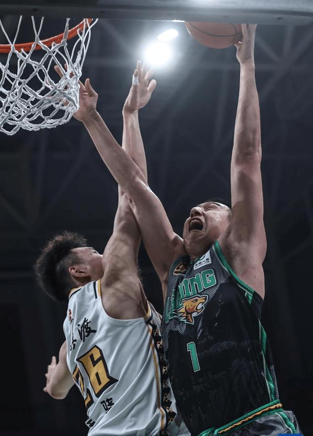 国际比赛日CBA常规赛焦点战；辽宁本钢造点机会；信心回归；身体对抗强度拉满的简单介绍